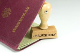 Einbürgerung in Deutschland Einbürgerung in Deutschland