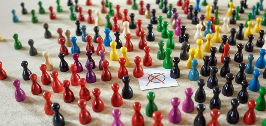 Leute, die zur Wahl gehen